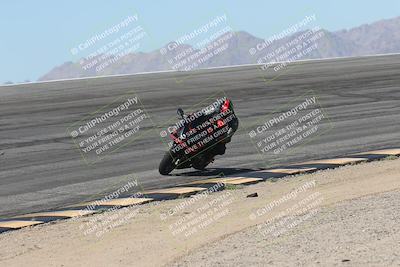 media/Oct-13-2025-Moto Forza (Mon) [[a66d839500]]/3-B Group/Session 2 (Bowl)/